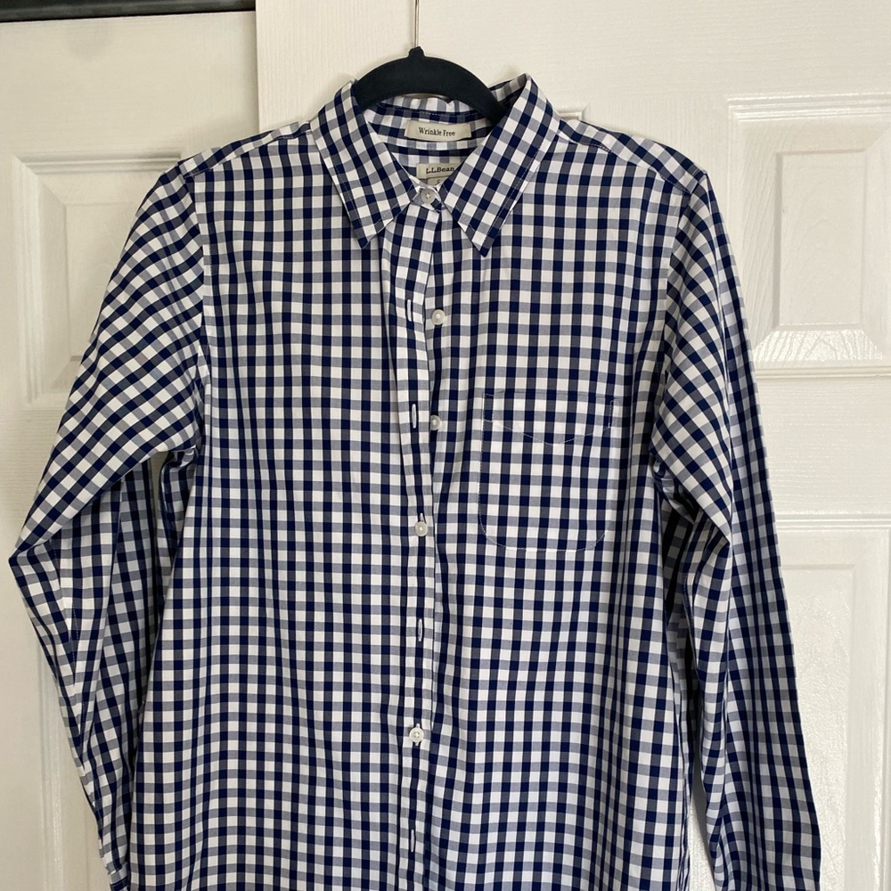 Gingham plaid shirt